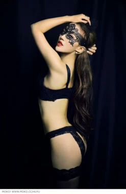 Halloween Black Face Mask Lace Crochet Headband Costume -Cosplay Cove Shop hlw mask crochet blk 1